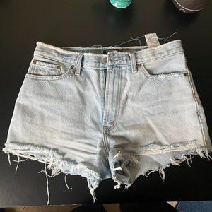 A & F Annie High Rise Short Size 6
